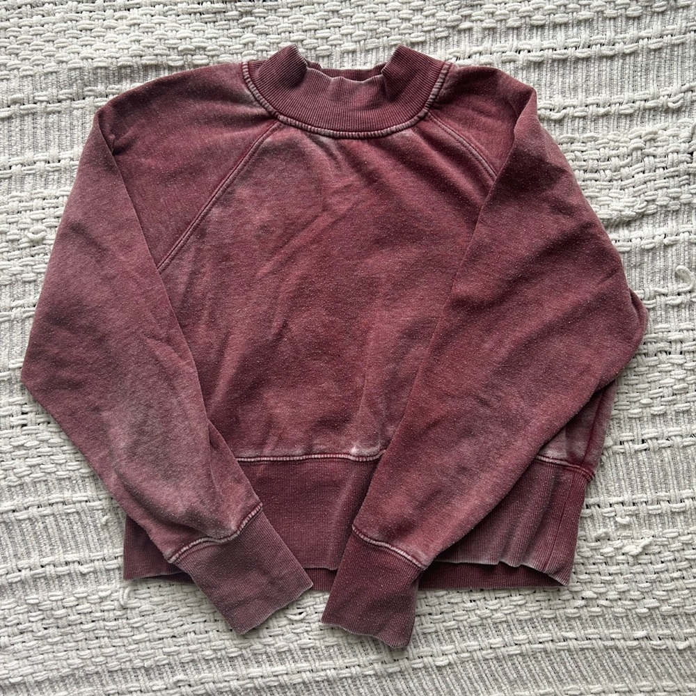 Distressed Burgundy Cropped Crewneck Sweatshirt